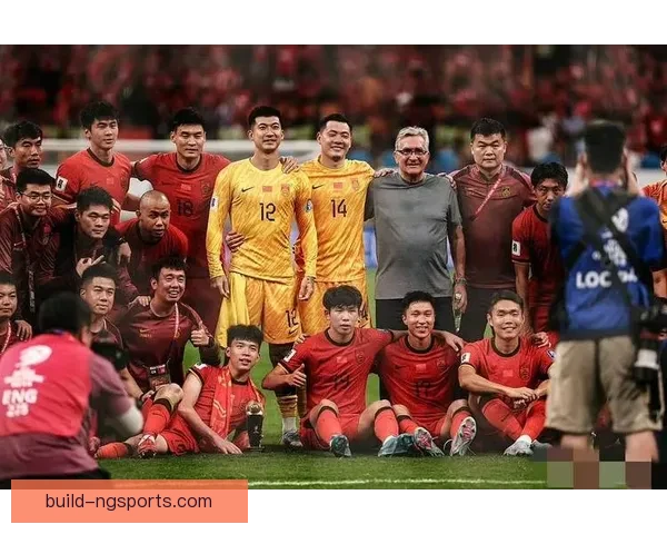 国足备战世界杯预选赛新帅上任引发阵容与战术全面调整方向备受关注