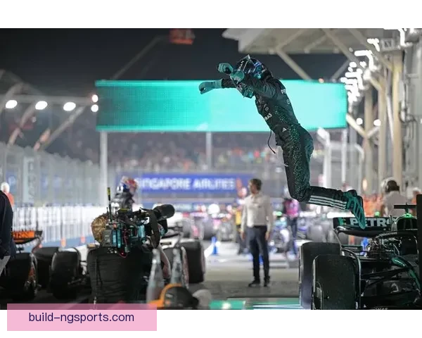 F1最新赛季精彩瞬间回顾车队策略与车手表现分析