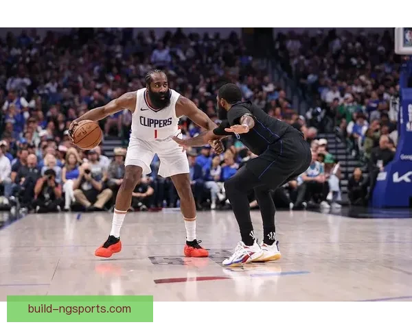 NBA焦点战升级巨星对决季后赛格局生变多队争冠暗流涌动再起潮