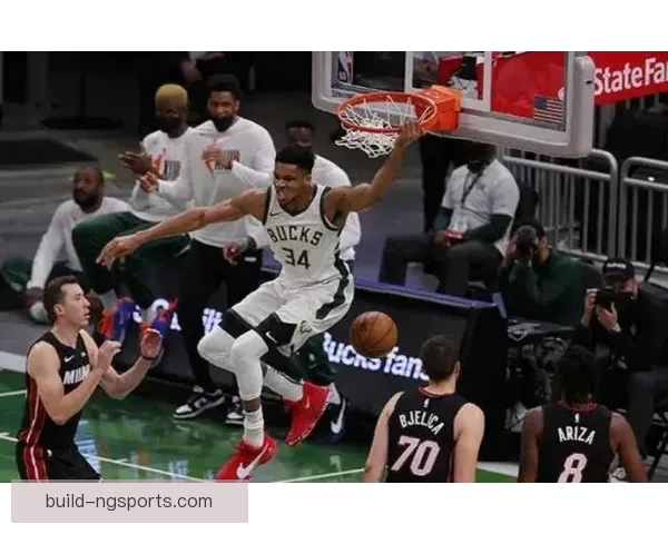 NBA季后赛激烈角逐明星球员表现亮眼战况分析球队动态更新