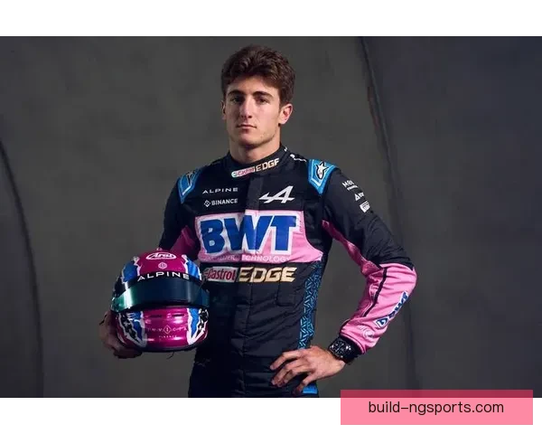 F1赛季最新动态解析车队策略与车手竞争态势全面报道